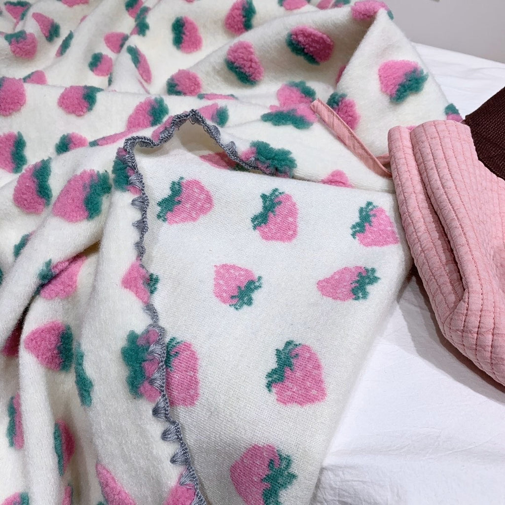 Christmas Berry Knit Blanket