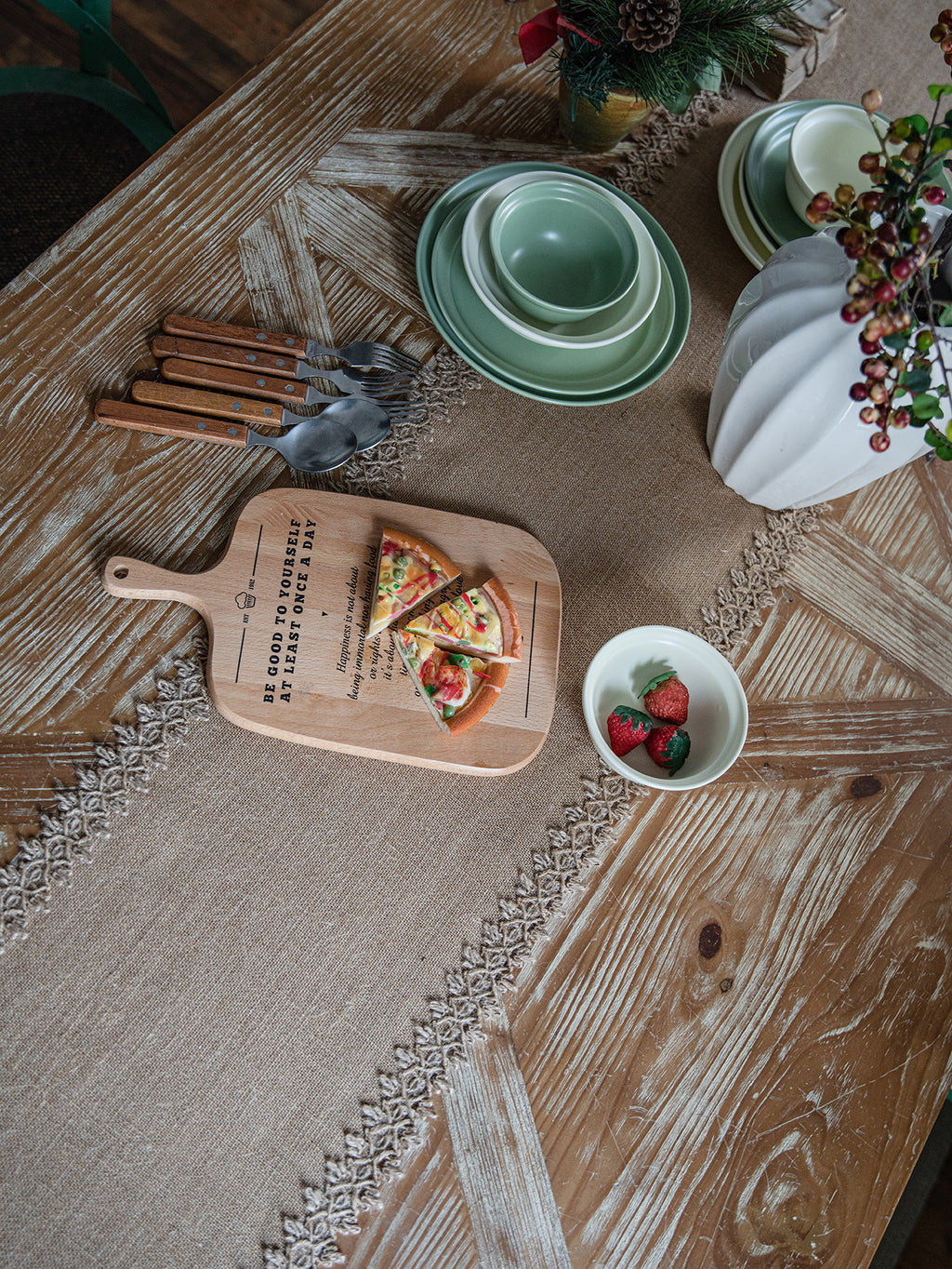 Natural Jute Woven Tassels Table Runner